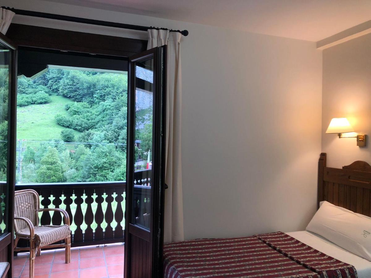 Hotel Rebeco Fuente Dé Zewnętrze zdjęcie