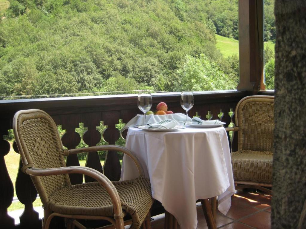 Hotel Rebeco Fuente Dé Zewnętrze zdjęcie